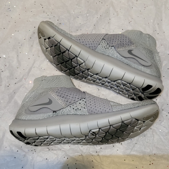 Nike free run motion flyknit size 6.5 - Picture 3 of 8